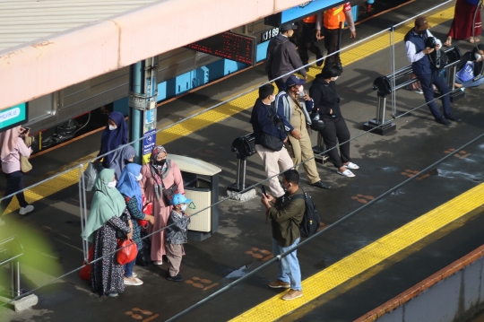 Kapasitas Penumpang KRL Tetap Dibatasi Meski Aturan Jaga Jarak Dicabut