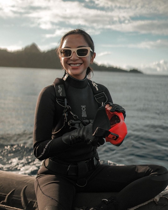 Lama Tak Terdengar Kabar, Ini Potret Kirana Larasati 'Hidup di Bawah Laut'