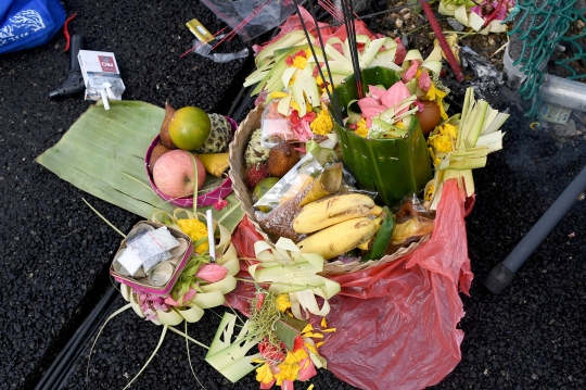 Potret Pawang Hujan Tradisional Beraksi di Sirkuit Mandalika