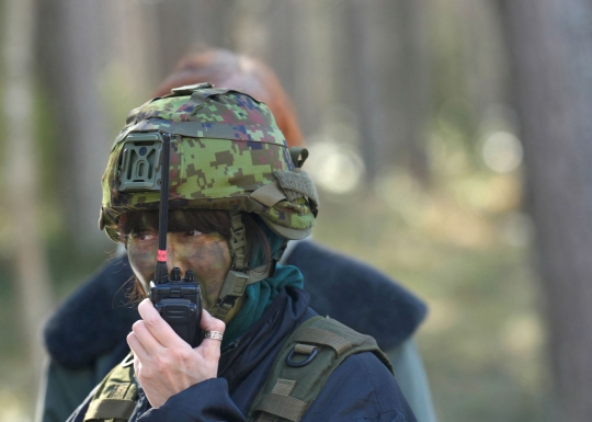 Potret Prajurit Sukarela Wanita Estonia di Tengah Invasi Rusia ke Ukraina