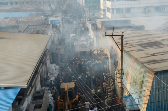 11 Pekerja Tewas Dalam Kebakaran Gudang di India