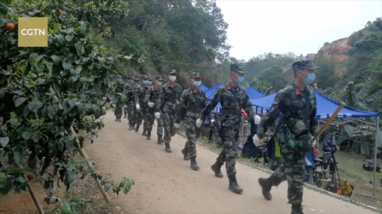 Tim Penyelamat Temukan Black Box Pesawat China Eastern Airlines