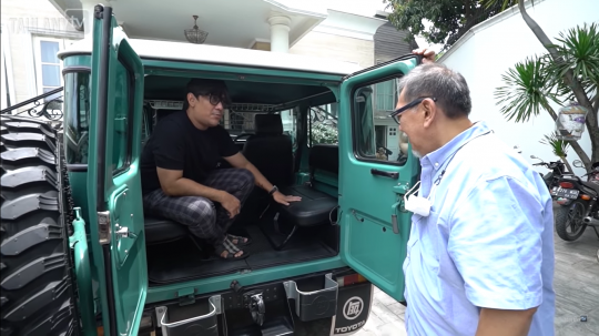 Gagah, Deddy Mizwar Bawa Hardtop Klasik Bikin Andre Terpukau