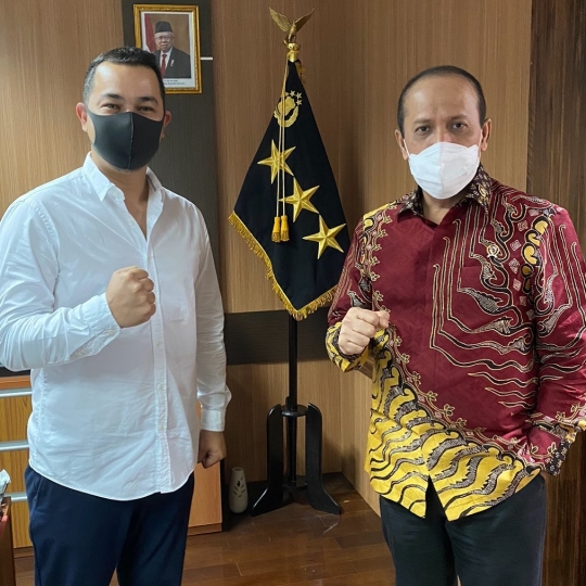 Deretan Foto Sultan Djorghi Bareng Jenderal TNI Polri, dari Kapolda Hingga Kasad