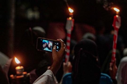 Semarak Pawai Obor Jelang Ramadan di Matraman Dalam