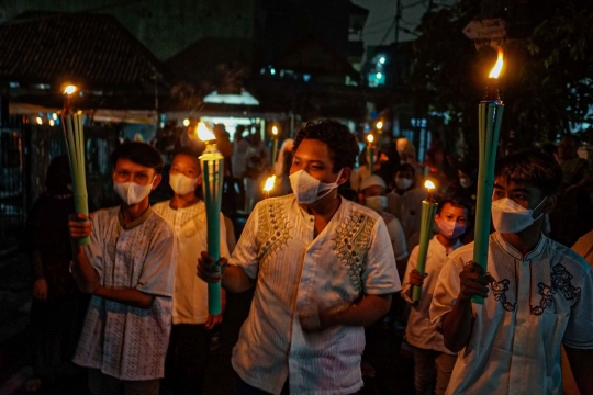 Semarak Pawai Obor Jelang Ramadan di Matraman Dalam