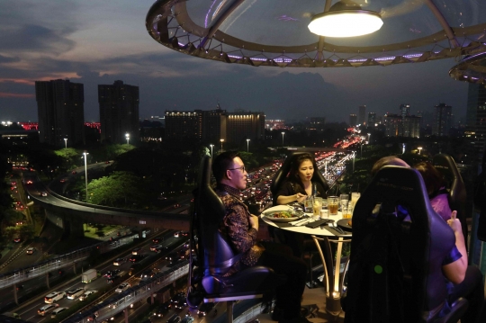 Sensasi Lounge in The Sky di Ketinggian Jakarta