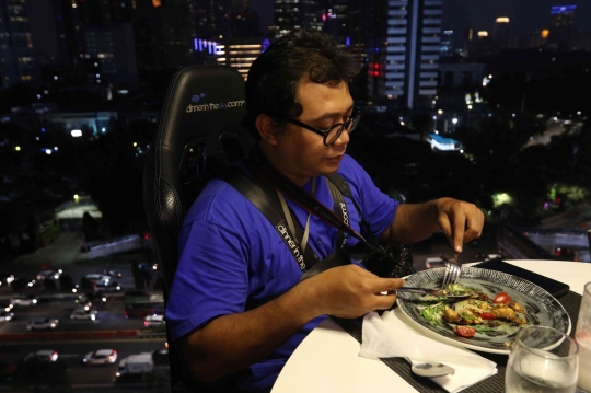 Sensasi Lounge in The Sky di Ketinggian Jakarta