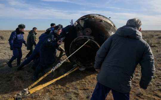 Astronaut AS dan Rusia Pulang Bareng ke Bumi di Tengah Konflik Ukraina