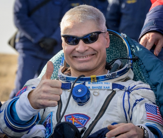 Astronaut AS dan Rusia Pulang Bareng ke Bumi di Tengah Konflik Ukraina