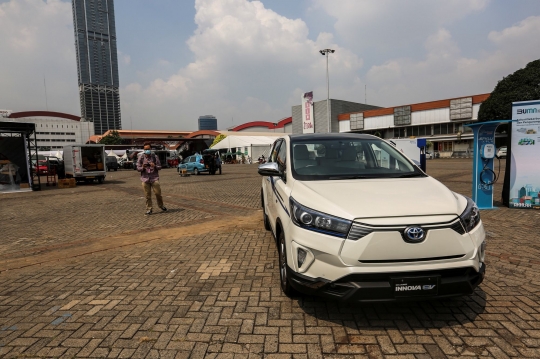 Wajah Innova Listrik di IIMS 2022