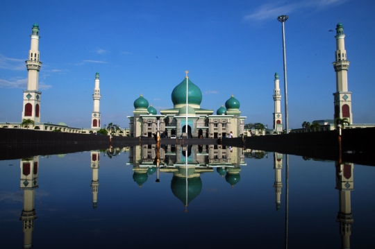 Potret Megah Masjid Agung di Pekanbaru yang Disebut 'Taj Mahal' di Indonesia