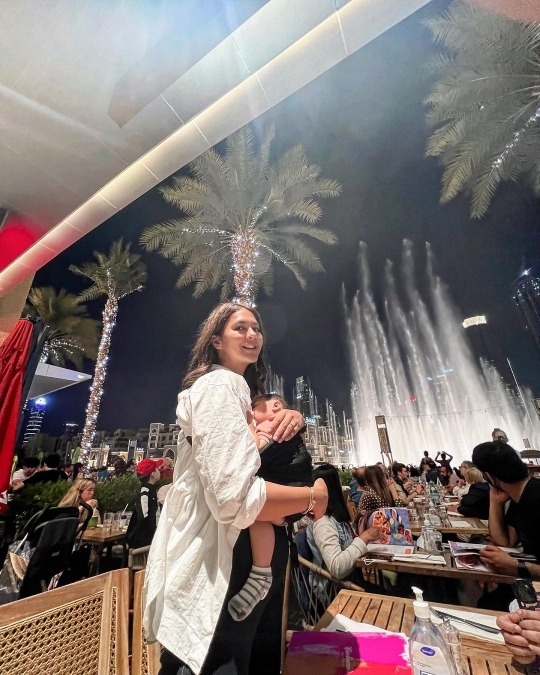Intip Momen Paula Bagikan Potret Kenzo di Dubai, Ekspresinya Lucu dan Bikin Gemas