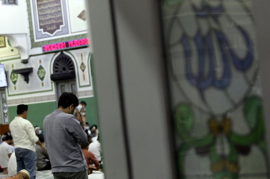 Suasana Masjid Agung Al-Azhar Jakarta Saat Gelar Salat Tarawih