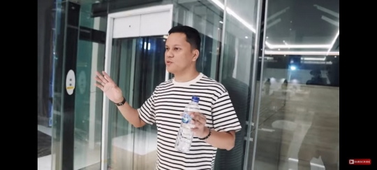 5 Potret Rumah Baru 'Gubernur Bintaro' Arief Muhammad, Mewah Banget Ada Liftnya