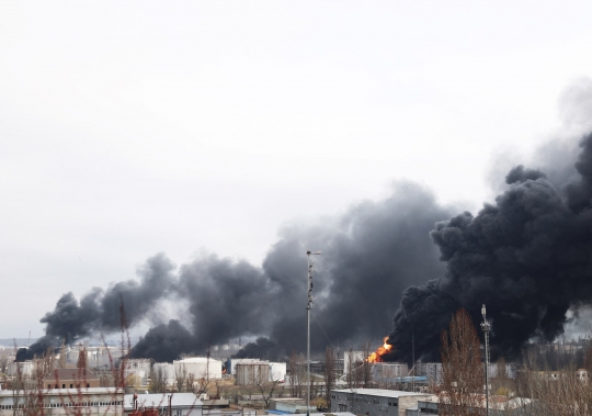 Rudal Rusia Hantam Kilang Minyak di Odesa Ukraina