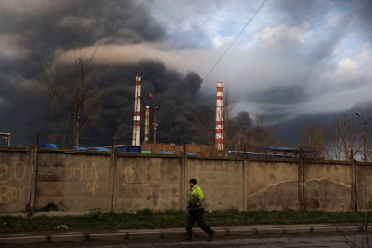 Rudal Rusia Hantam Kilang Minyak di Odesa Ukraina