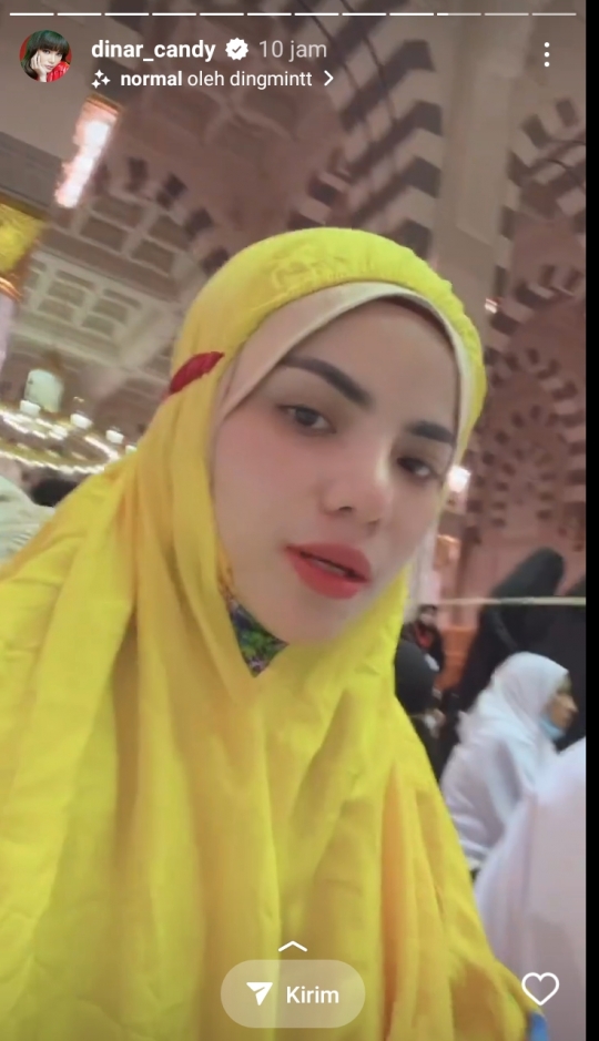 Potret Dinar Candy Umrah saat Ramadan, Tampil Berhijab Beda Banget & Bikin Pangling