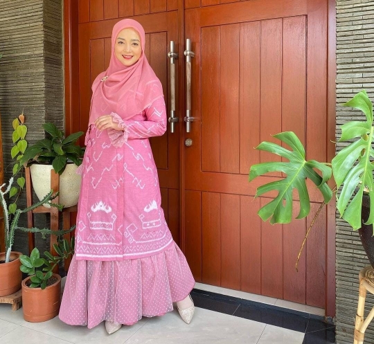 Tak Lagi Jadi Artis, 7 Foto Terbaru Nuri Maulida Istri Wakil Bupati Lampung Selatan