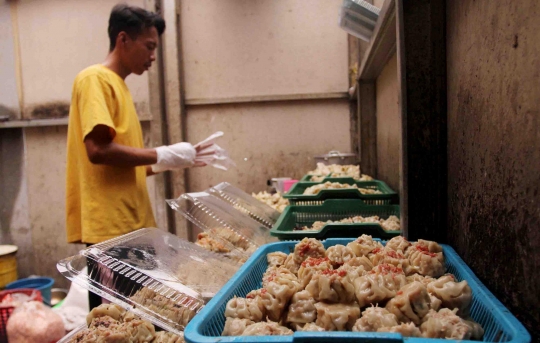 Berkah Penjualan Dim Sum Meningkat Dua Kali Lipat di Bulan Ramadan