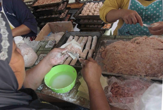 Berkah Penjualan Dim Sum Meningkat Dua Kali Lipat di Bulan Ramadan