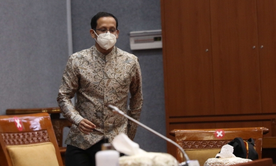 Mendikbudristek Paparkan Perekrutan Guru PPPK di DPR