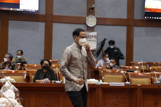 Mendikbudristek Paparkan Perekrutan Guru PPPK di DPR