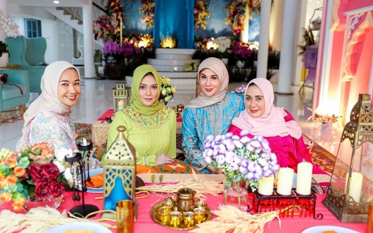 Potret Bella Saphira Berhijab di Acara Bukber, Netizen 'Masyaallah Cantik Banget'