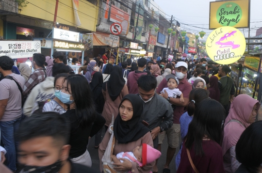 Ngabuburit di Wisata Kuliner Pasar Lama Tangerang