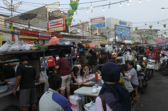 Ngabuburit di Wisata Kuliner Pasar Lama Tangerang