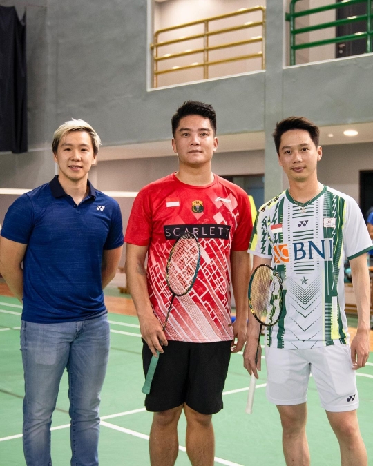 Potret Boy William Main Badminton Lawan Juara Dunia: Langsung Asma Gue