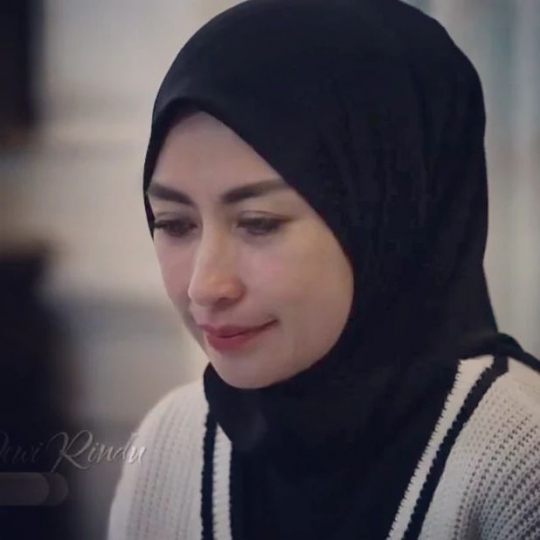 Hamil Anak Keempat di Usia 45 Tahun, Ini 6 Potret Annisa Trihapsari Mencuri Perhatian