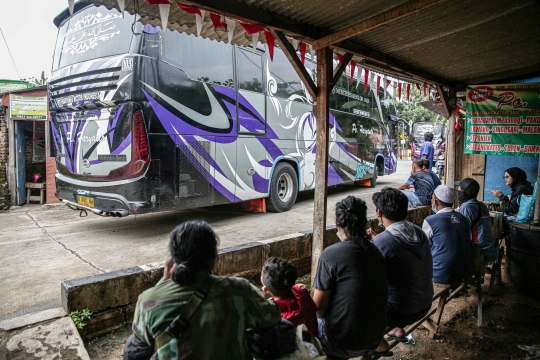 Warga Mudik Lebih Awal dari Terminal Lebak Bulus