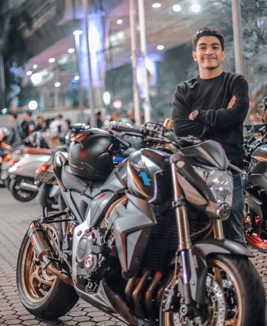 Potret Terbaru Fachri Muhammad Pemeran si Entong, Sudah Dewasa Hobinya Kini Motoran