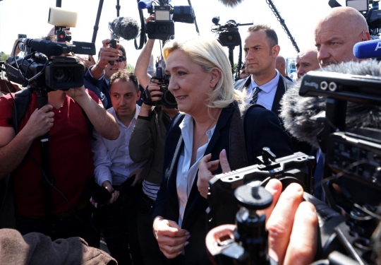 Sosok Marine Le Pen, Calon Presiden Prancis yang Melarang Penggunaan Hijab