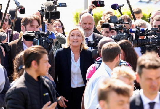 Sosok Marine Le Pen, Calon Presiden Prancis yang Melarang Penggunaan Hijab