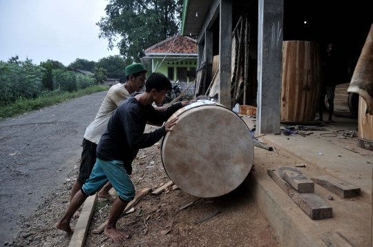 Geliat Sentra Kerajinan Beduk Cirebon