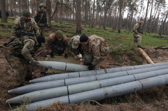 Berburu Sisa-Sisa Rudal Rusia yang Masih Aktif di Ukraina