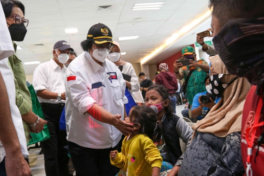 Menteri LHK Tinjau Pengelolaan Sampah Pelabuhan Tanjung Priok Jelang Mudik