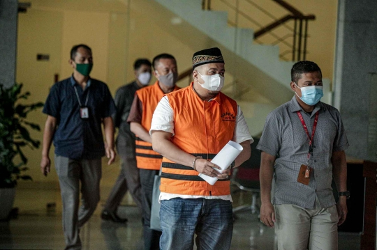 KPK Tahan Dua Tersangka Korupsi Pembangunan Sekolah di Tangerang Selatan