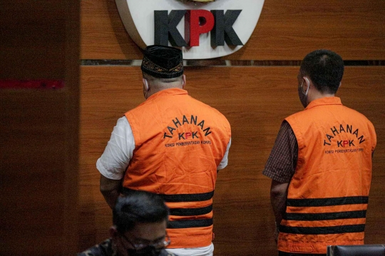 KPK Tahan Dua Tersangka Korupsi Pembangunan Sekolah di Tangerang Selatan