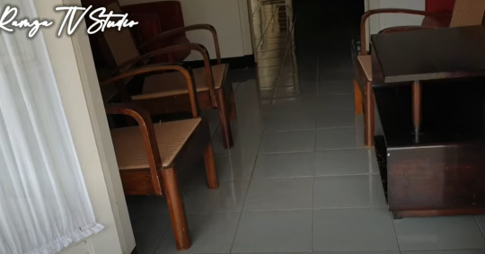 Potret Rumah Masa Kecil Almarhum Deddy Dores Halamannya Luas dan Asri