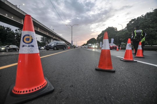 Sistem One Way di Tol Jakarta-Cikampek Mulai Diberlakukan