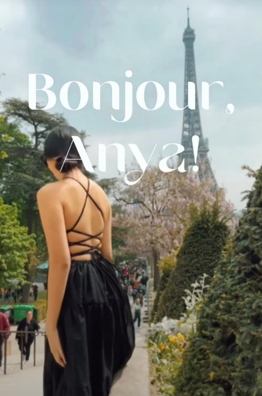 5 Potret Anya Geraldine di Paris, Tampil Memesona dengan Dress Hitam Backless