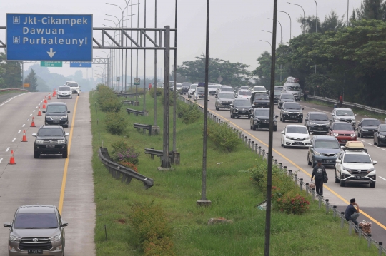 Polisi Terapkan Skema Contraflow di Tol Trans Jawa