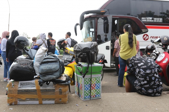 H-2 Lebaran, Simpang Cikopo Masih Ramai Pemudik