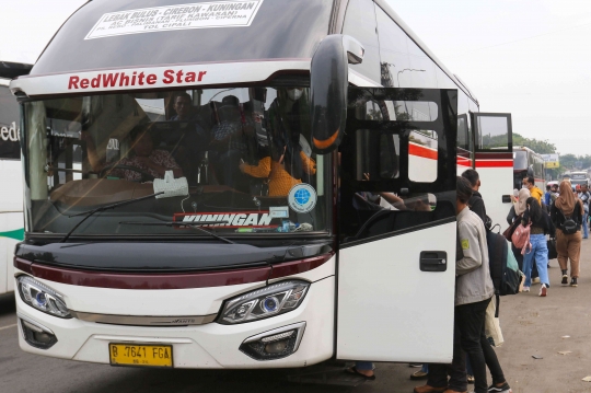 H-2 Lebaran, Simpang Cikopo Masih Ramai Pemudik