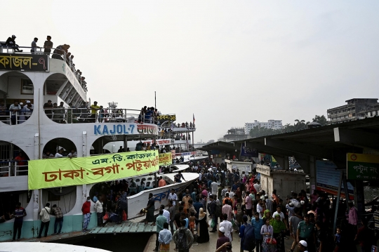 Riuh Tradisi Mudik di Bangladesh