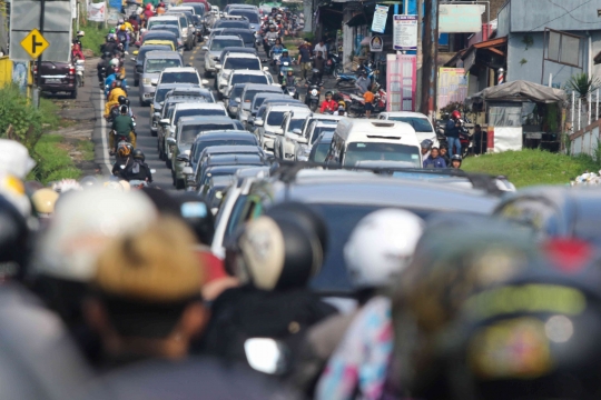 Kepadatan Jalan Raya Puncak Bogor di H+3 Lebaran