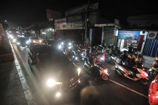 Puncak Arus Balik, Jalur Pantura Padat Merayap